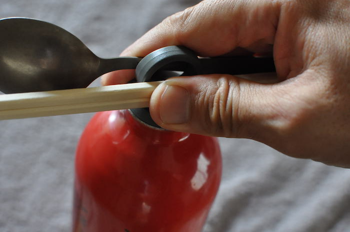 燃料ボトルの蓋が開けづらかったらこうしている