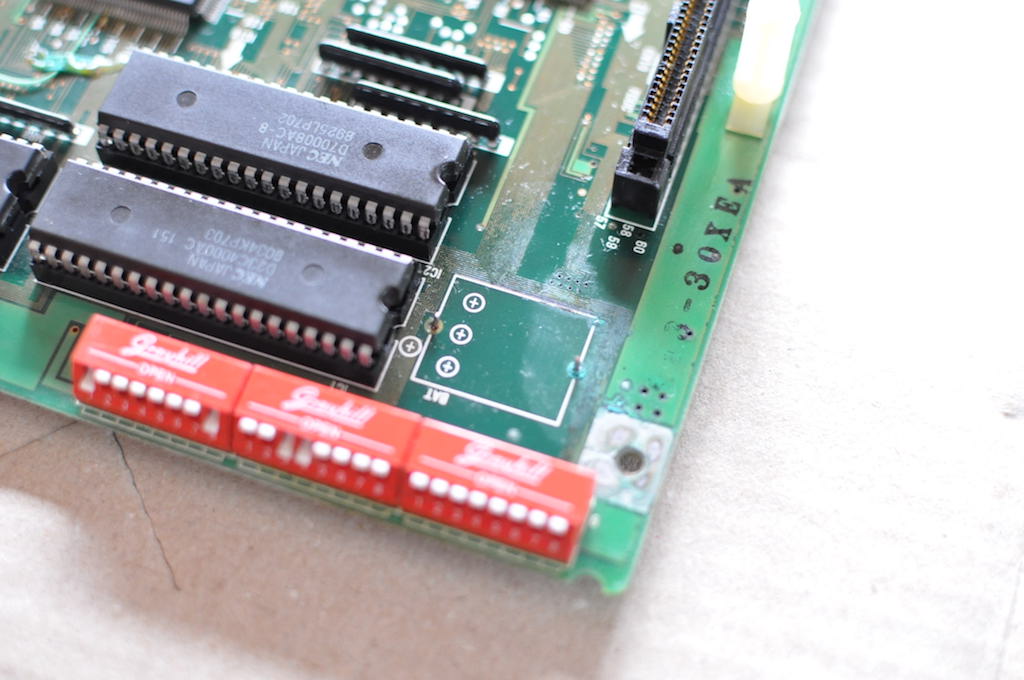 PC-98DO+メイン基盤より充電池の除去