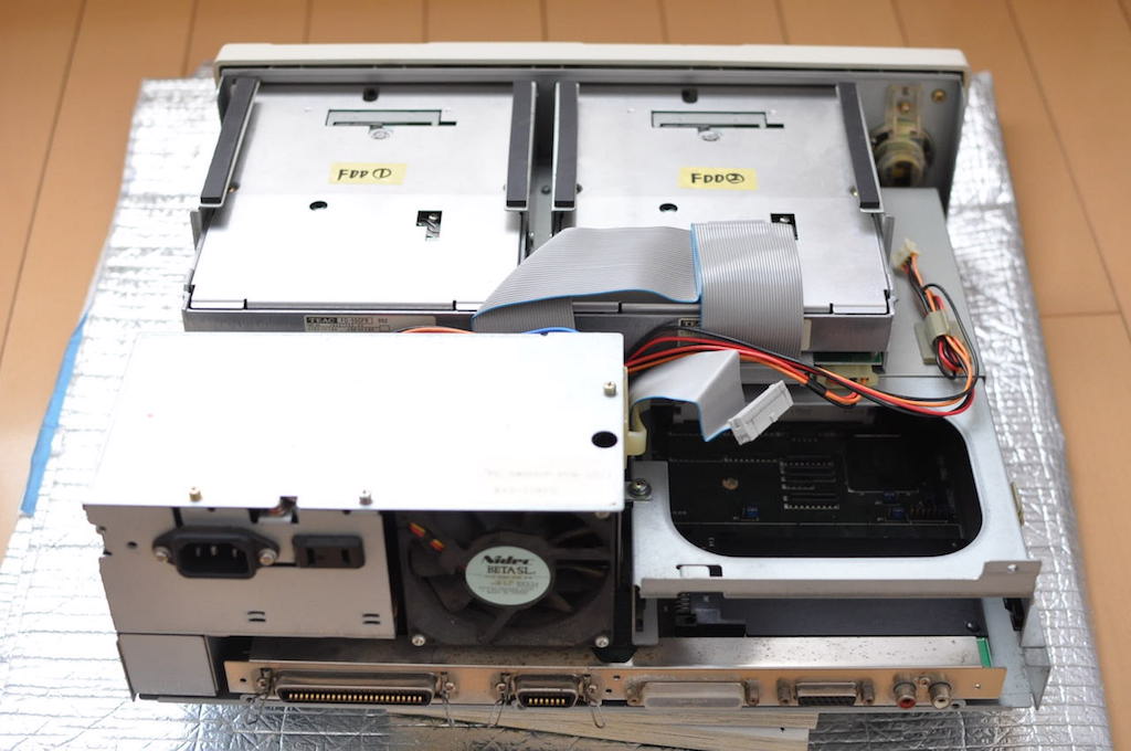 PC-98DO+背面パネル除去