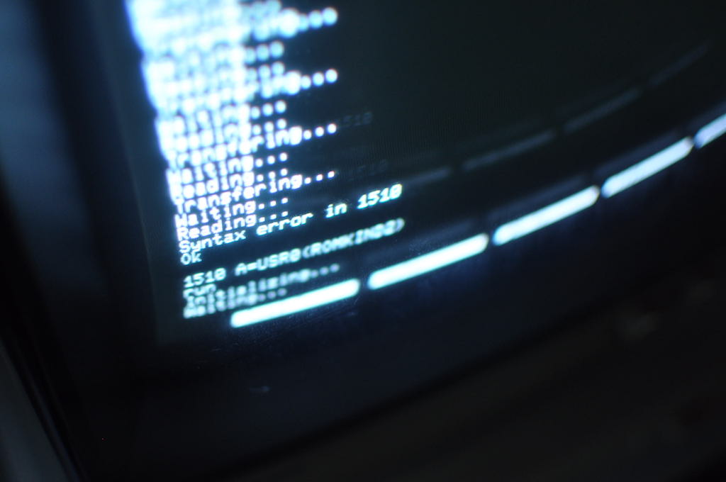 PC-8801のフロッピーディスクのランプを消してあげないと、syntax_errorが発生します