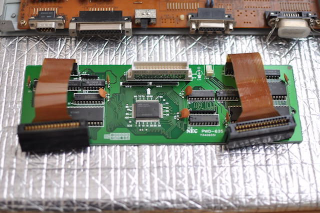 PC-8801FAの基板2階部分の取り外し