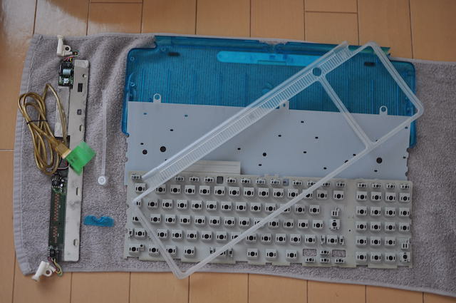 iMac_G3キーボードを分解したところ