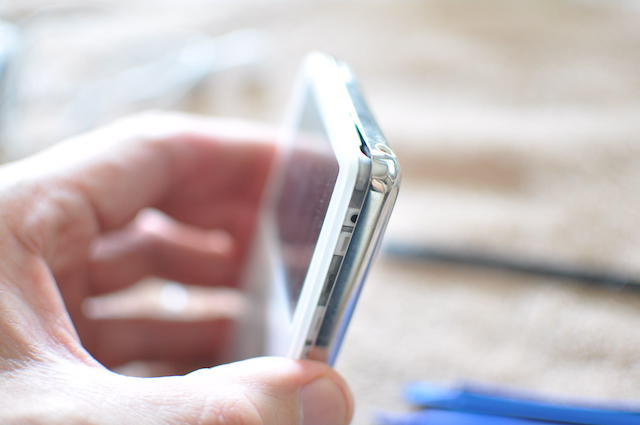 ipod-5Gの開腹作業