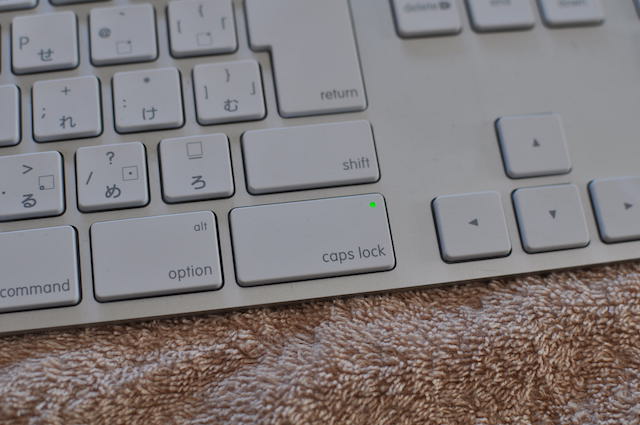 Aplle usb アルミキーボードのCapsLockキー