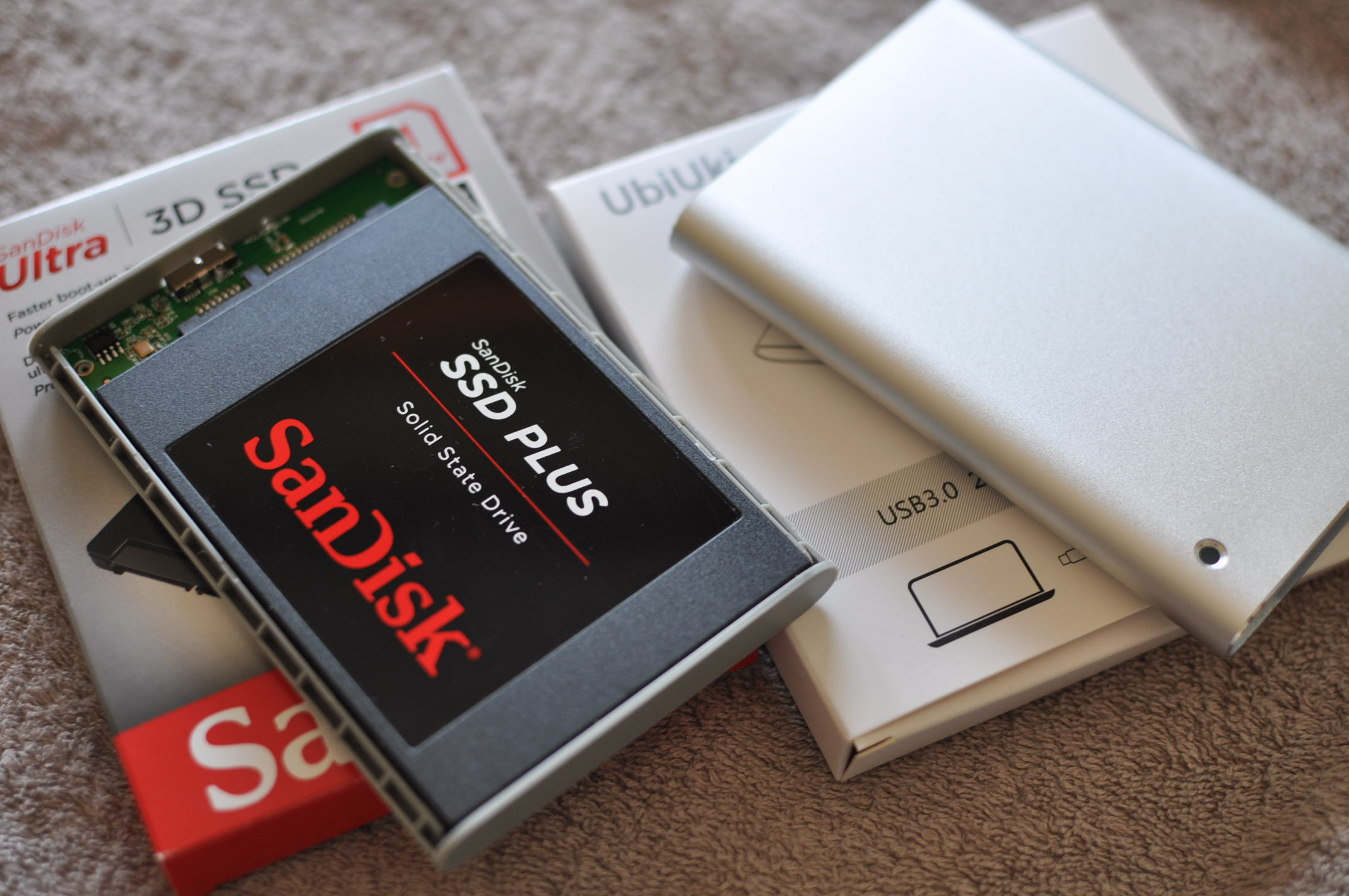 iMacでOS_BigSurをいれて使う外付けSSDとケース