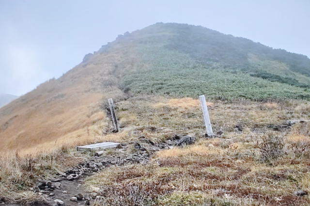 長坂道から河原宿へ向かう分岐