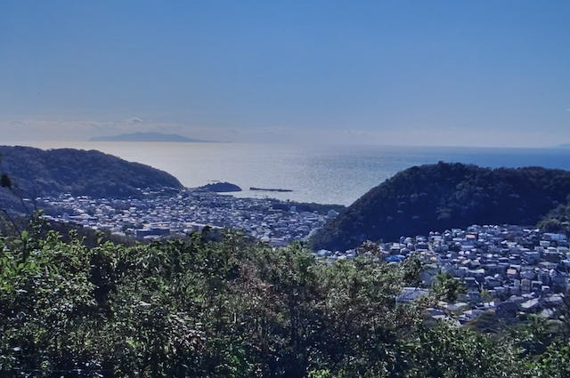 三浦アルプス、尾根道