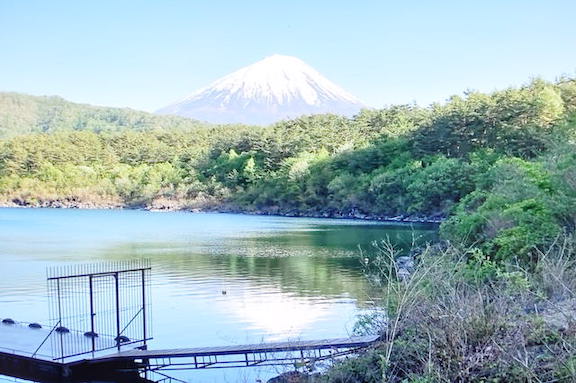 西湖に映る逆さ富士