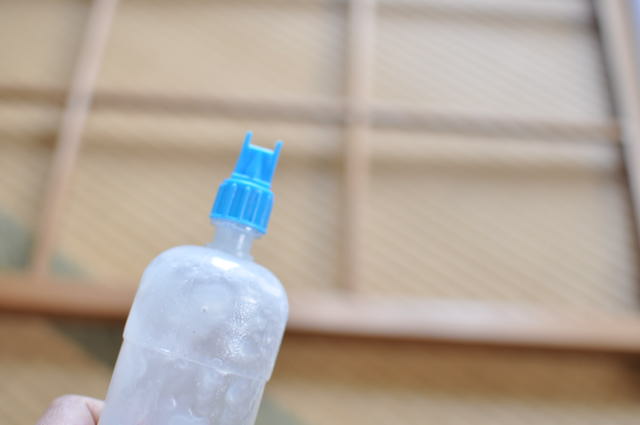 障子張り替え用ののり容器の口
