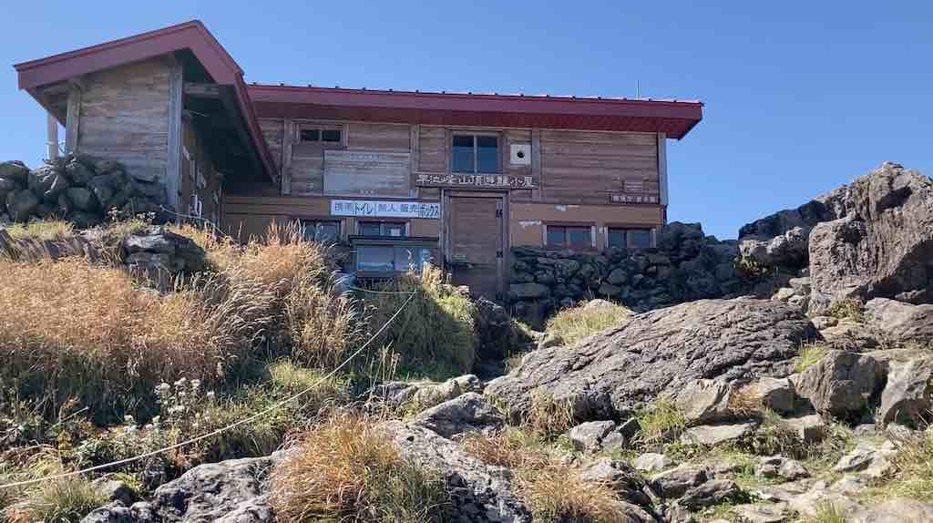 早池峰山避難小屋