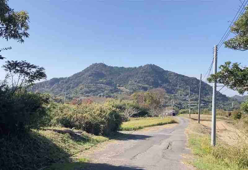 伊予ヶ岳から富山方面に向かう